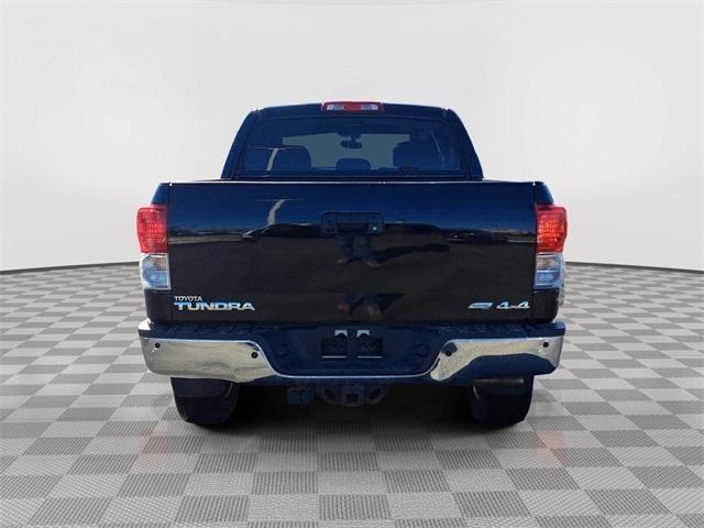 Toyota Tundra 4WD Truck  2012