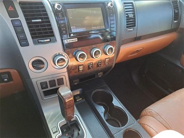 Toyota Tundra 4WD Truck  2012