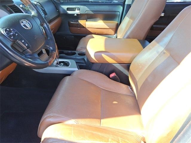 Toyota Tundra 4WD Truck  2012