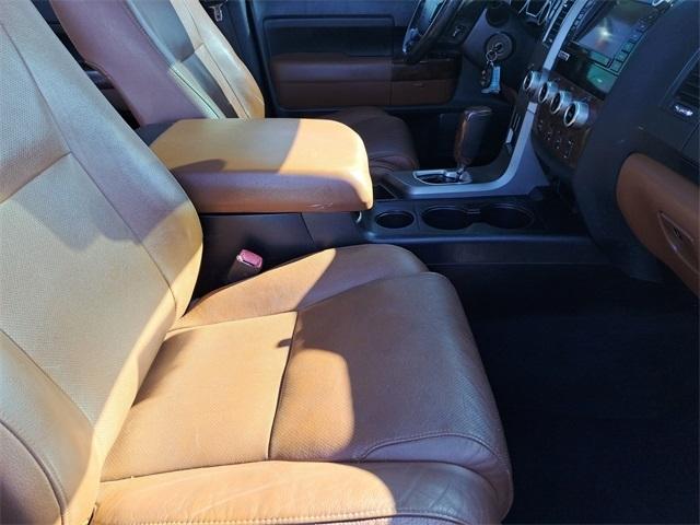 Toyota Tundra 4WD Truck  2012