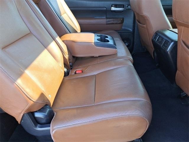 Toyota Tundra 4WD Truck  2012