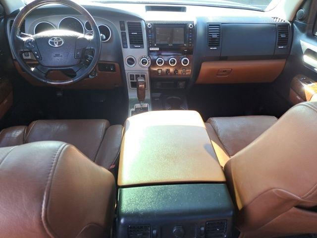 Toyota Tundra 4WD Truck  2012