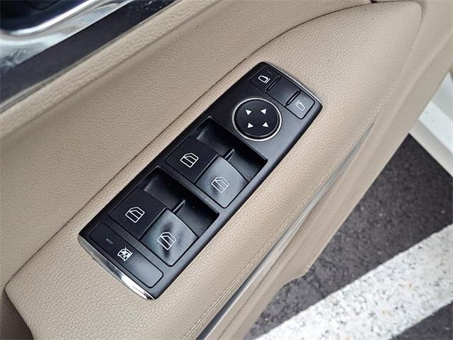 Mercedes-Benz E-Class  2011