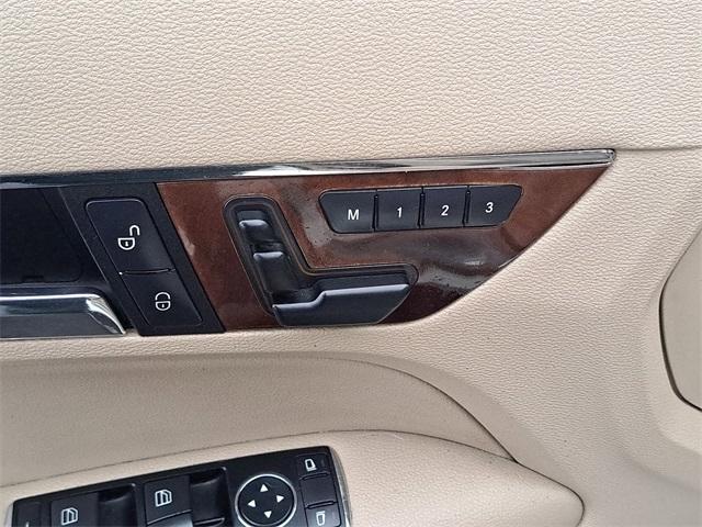 Mercedes-Benz E-Class  2011