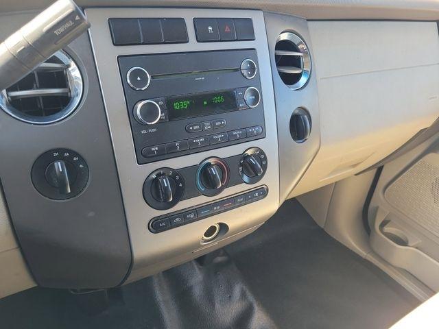 Ford Expedition  2011
