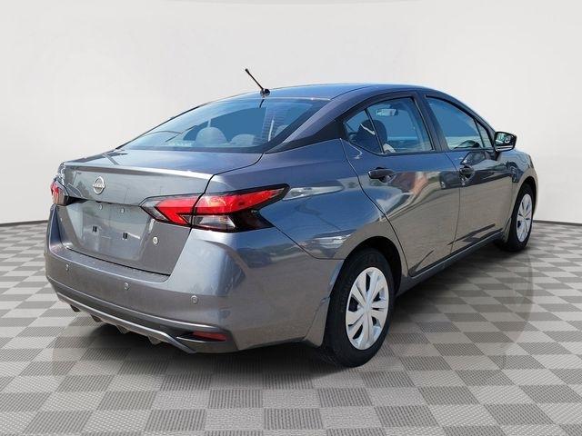 Nissan Versa  2024