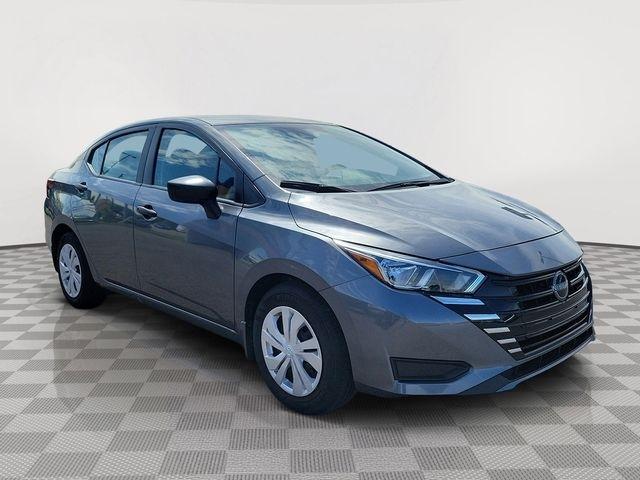 Nissan Versa  2024