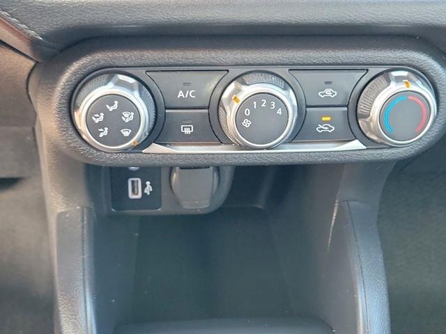 Nissan Versa  2024