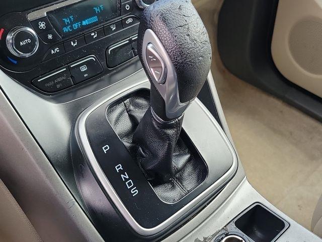 Ford Escape  2014