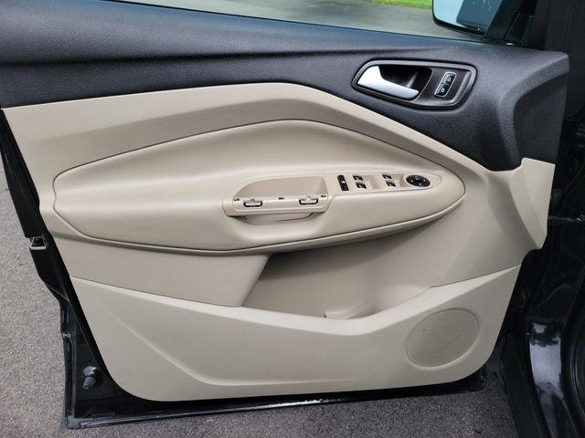 Ford Escape  2014
