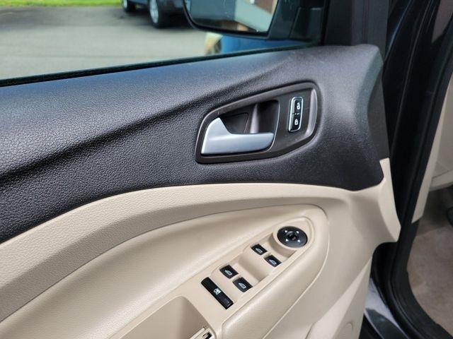 Ford Escape  2014