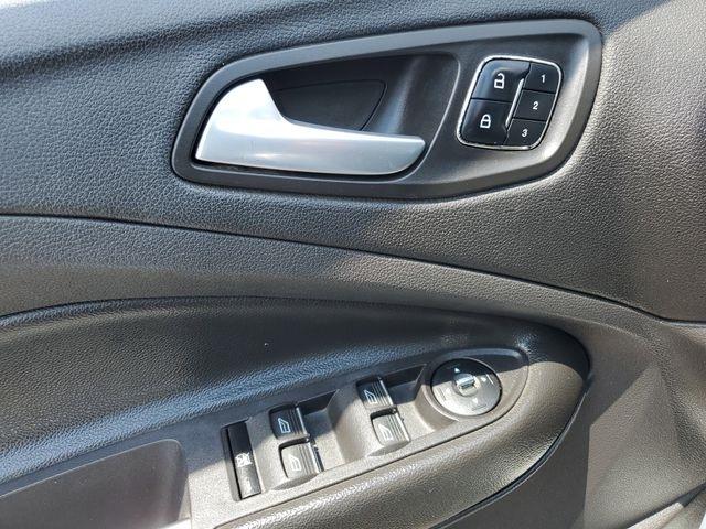 Ford Escape  2013