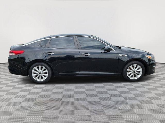 Kia Optima  2017