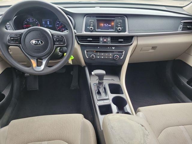 Kia Optima  2017