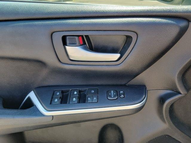 Toyota Camry  2017