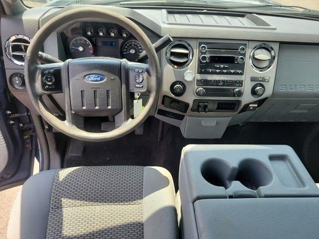 Ford Super Duty F-250 SRW  2013