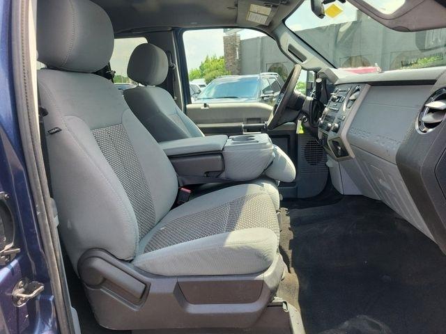 Ford Super Duty F-250 SRW  2013
