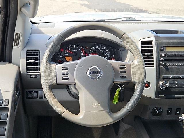 Nissan Frontier  2012
