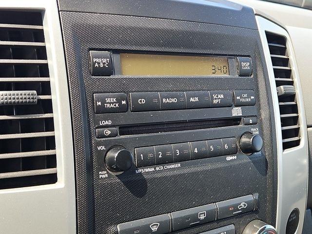 Nissan Frontier  2012