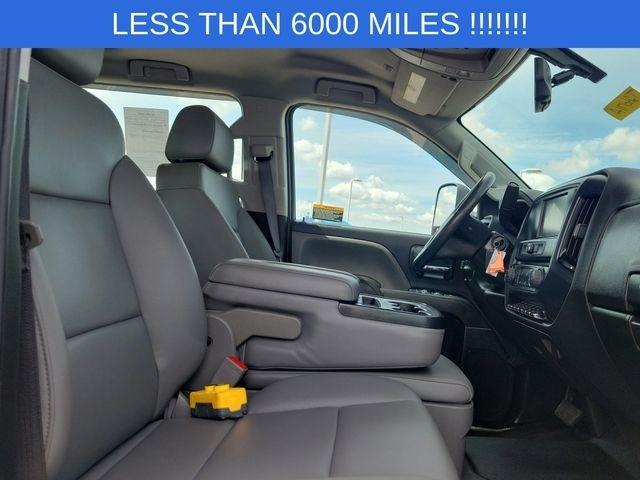 Chevrolet Silverado MD  2023