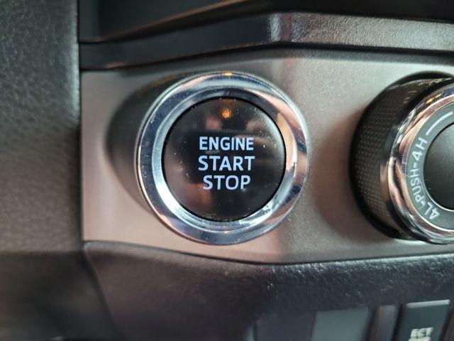 Toyota Tacoma 4WD  2019