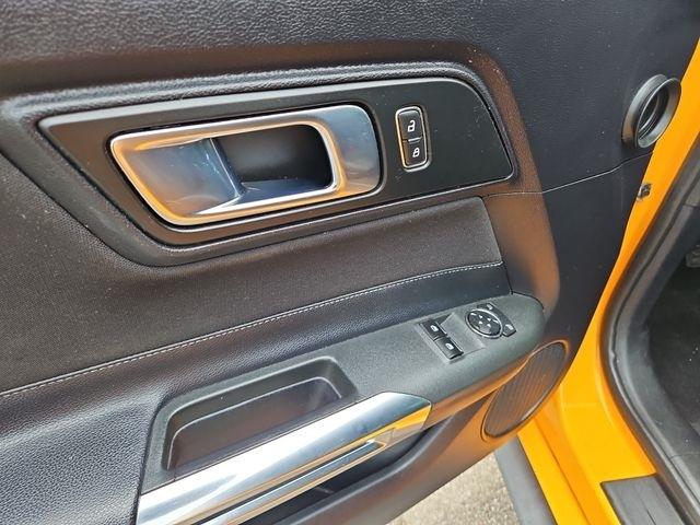 Ford Mustang  2019