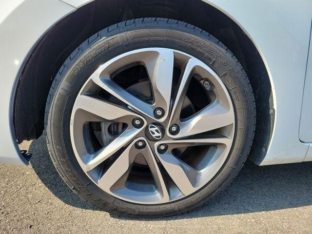 Hyundai Elantra  2014