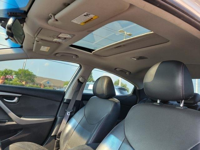 Hyundai Elantra  2014