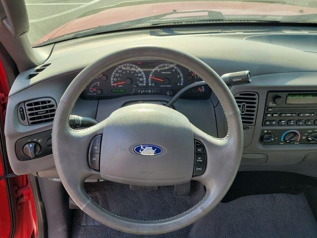 Ford F-150  2003