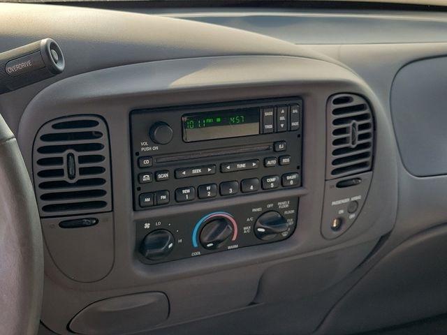 Ford F-150  2003