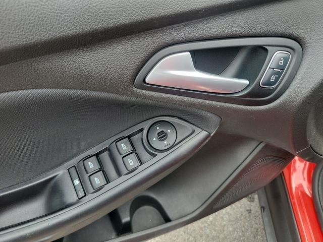 Ford Focus  2015