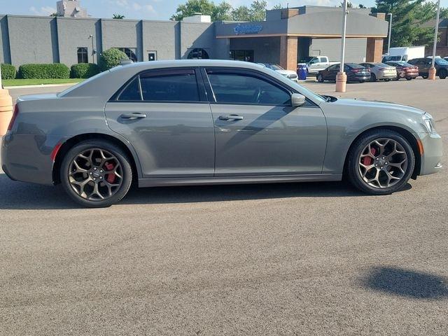 Chrysler 300  2018