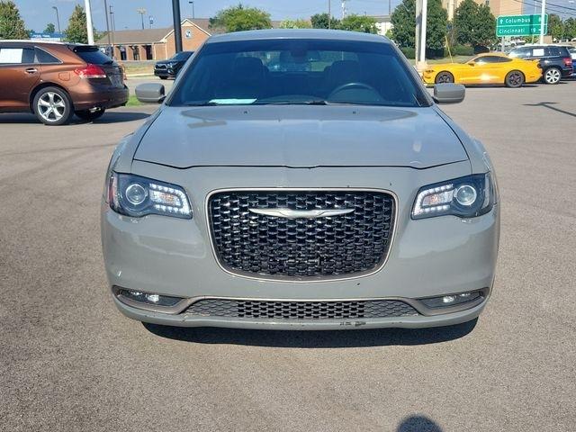 Chrysler 300  2018