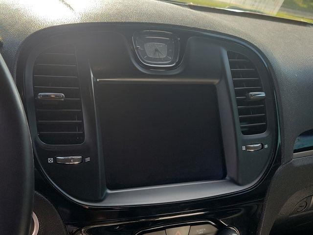 Chrysler 300  2018