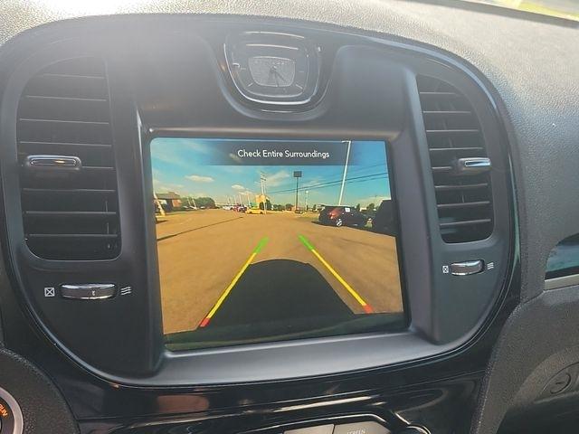 Chrysler 300  2018