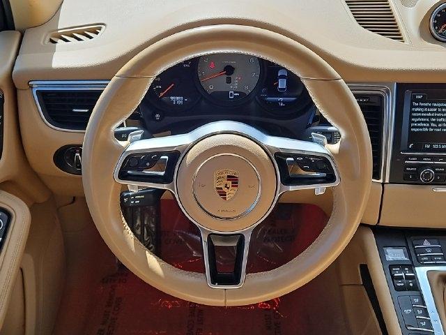 Porsche Macan  2016