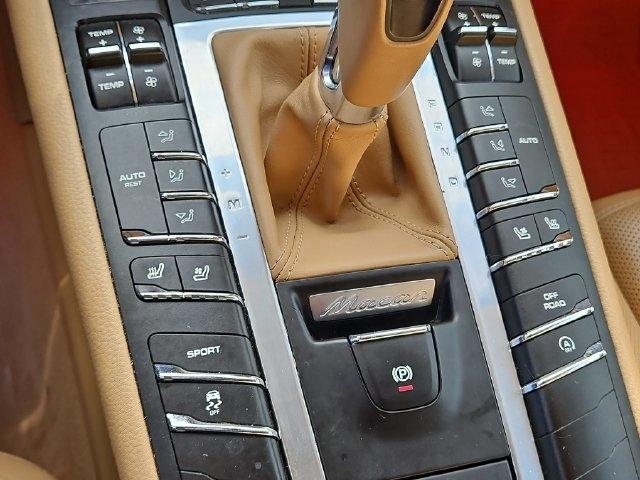 Porsche Macan  2016