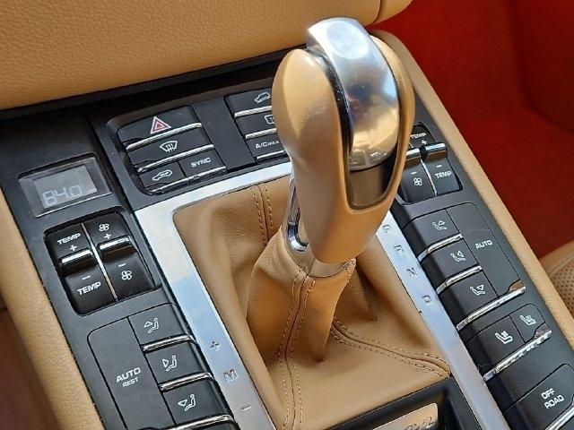 Porsche Macan  2016