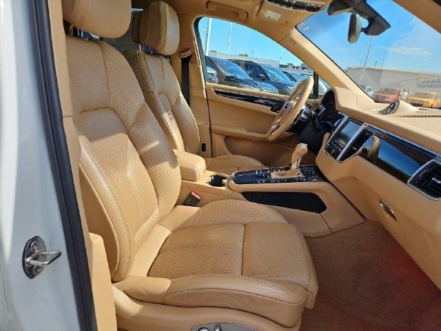 Porsche Macan  2016