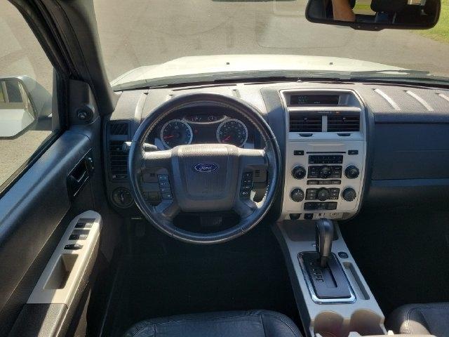 Ford Escape  2011