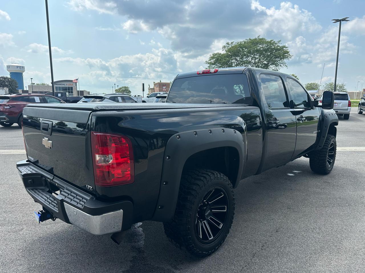 Chevrolet Silverado 2500HD LTZ Crew Cab 4WD 2008