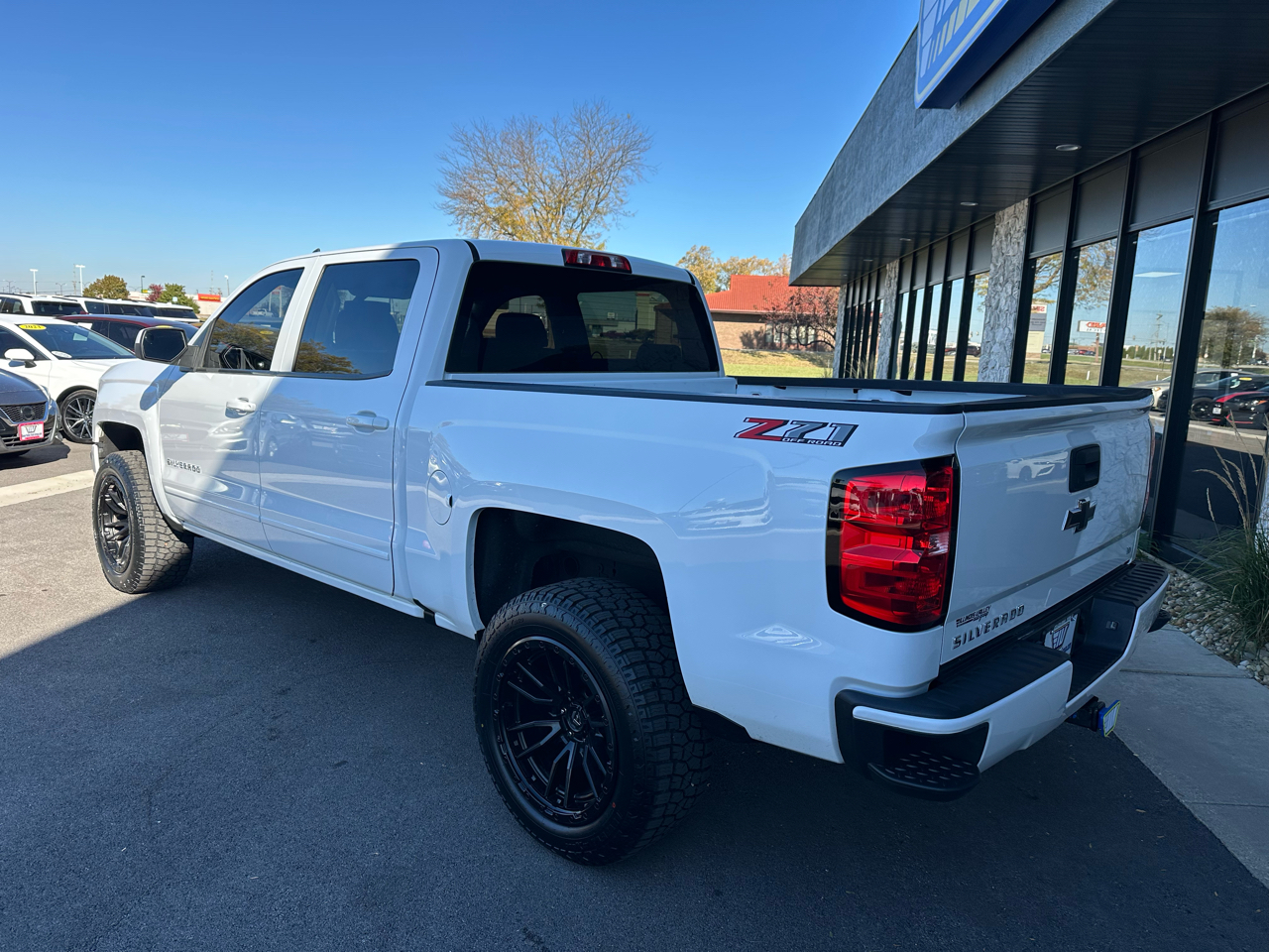 Chevrolet Silverado 1500 LT Z71 Crew Cab 4WD 2018 Chevrolet Silverado 1500 LT Z71 Crew Cab 4WD 2018