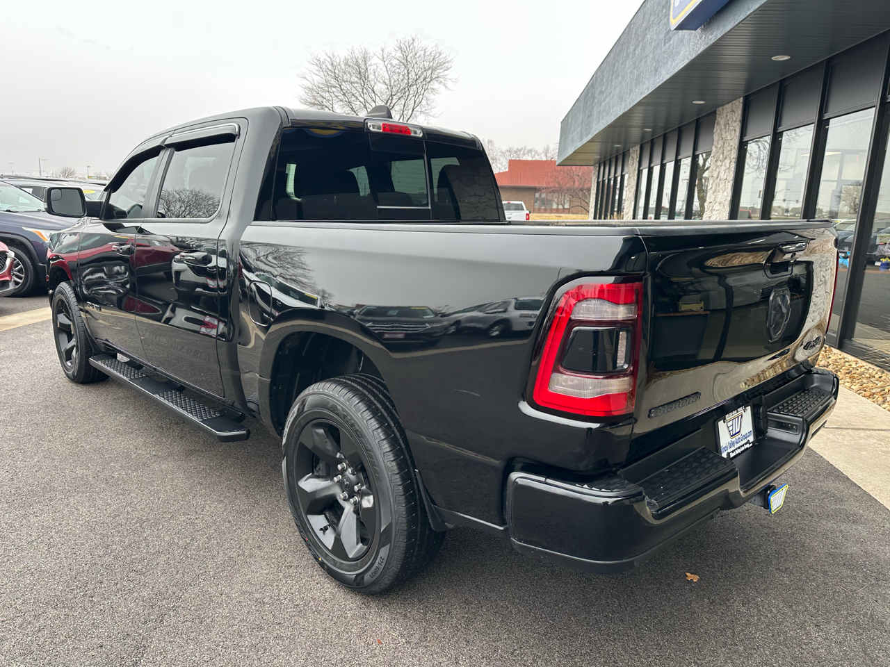 RAM 1500 Big Horn Crew Cab SWB 4WD 2019