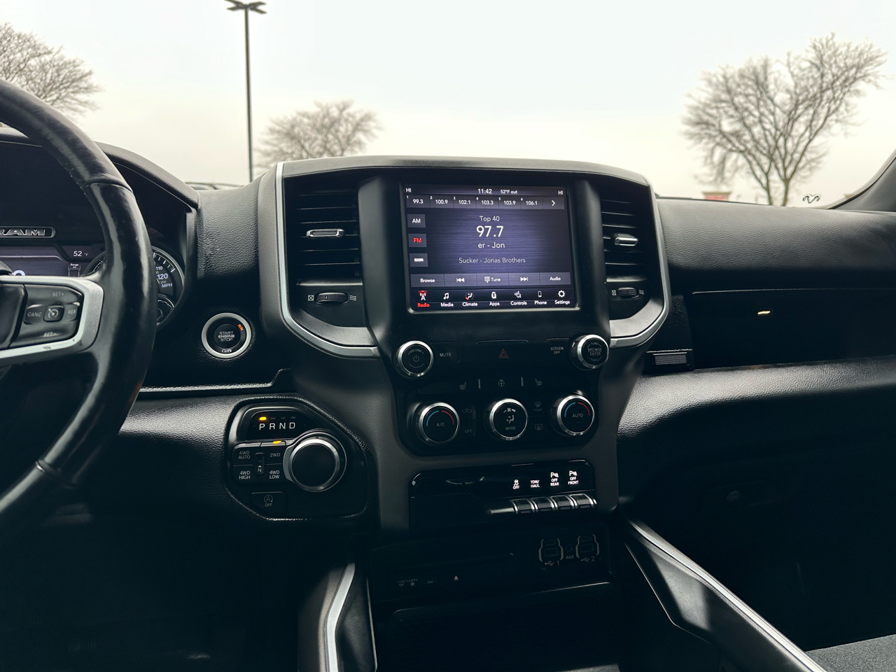 RAM 1500 Big Horn Crew Cab SWB 4WD 2019