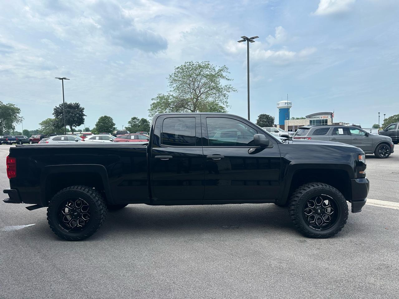 Chevrolet Silverado 1500 Custom Double Cab 4WD 2016
