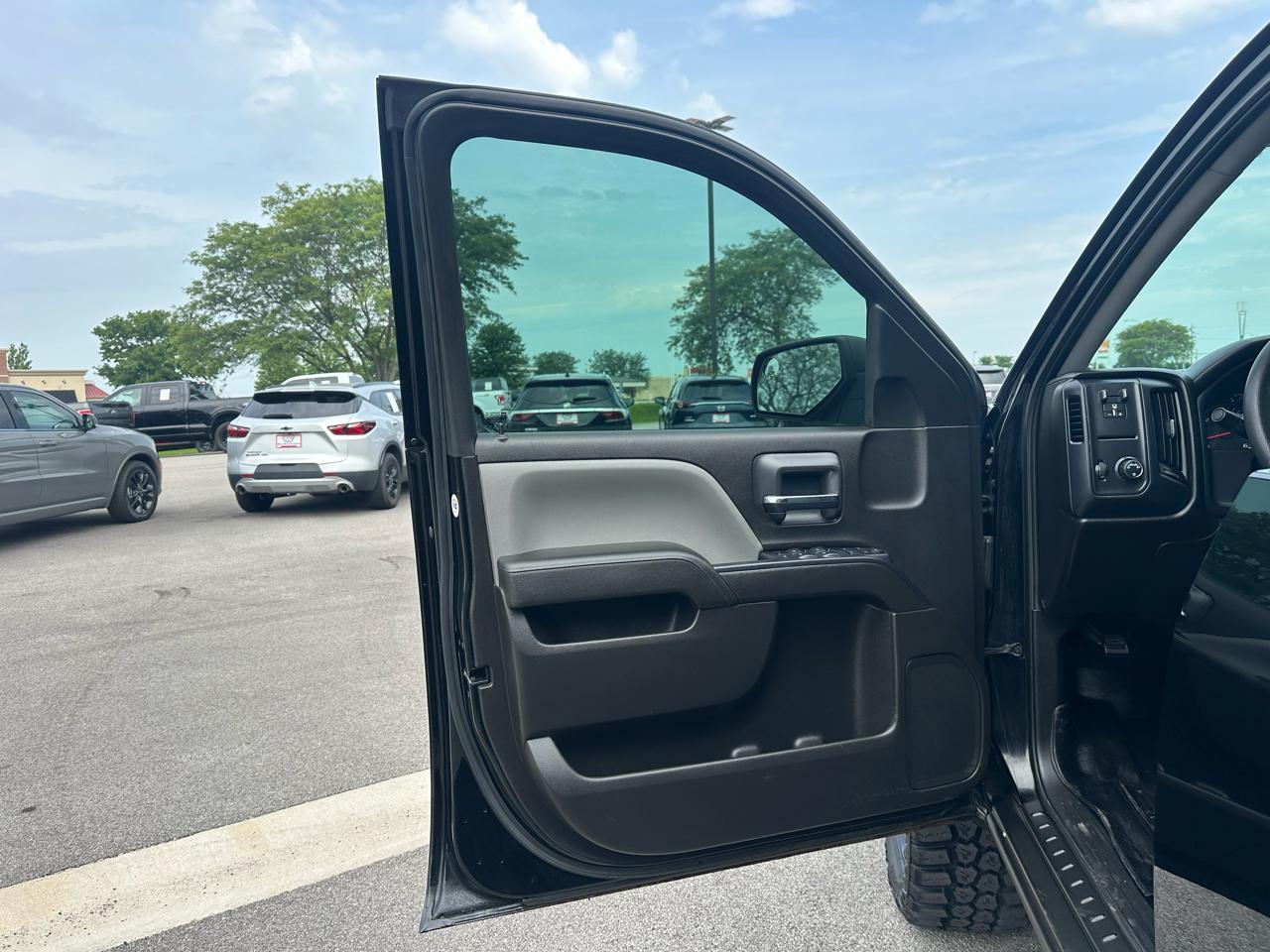 Chevrolet Silverado 1500 Custom Double Cab 4WD 2016