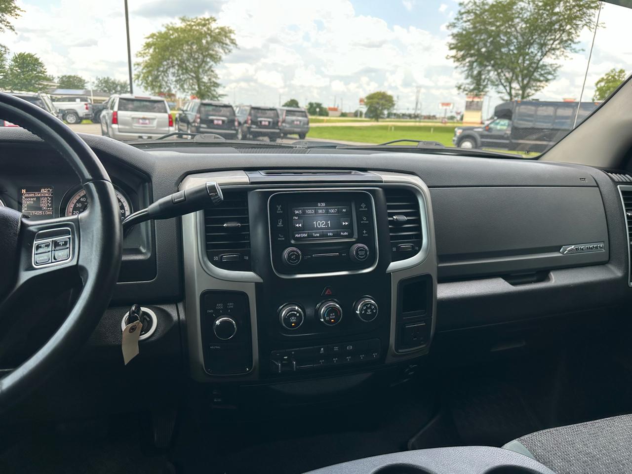 RAM 3500 Big Horn Crew Cab SWB 4WD 2017