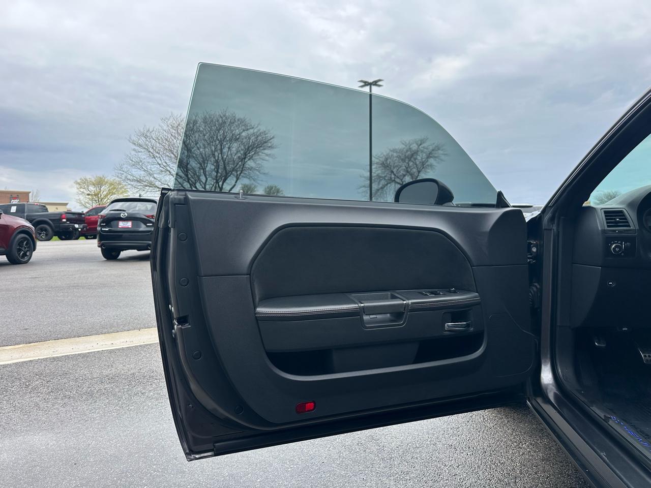 Dodge Challenger SRT8 2014