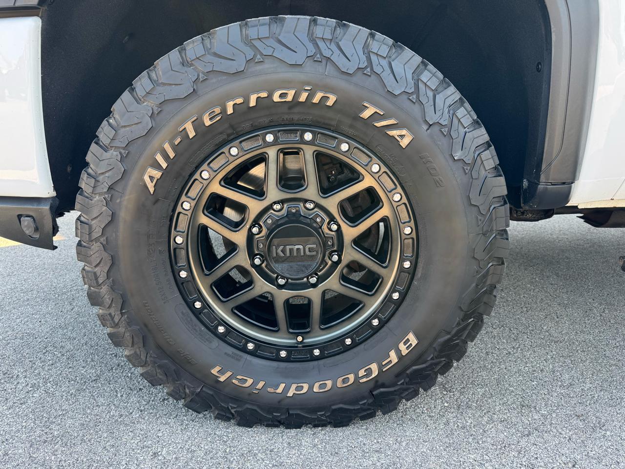 GMC Sierra 2500HD AT4 Crew Cab 4WD 2020