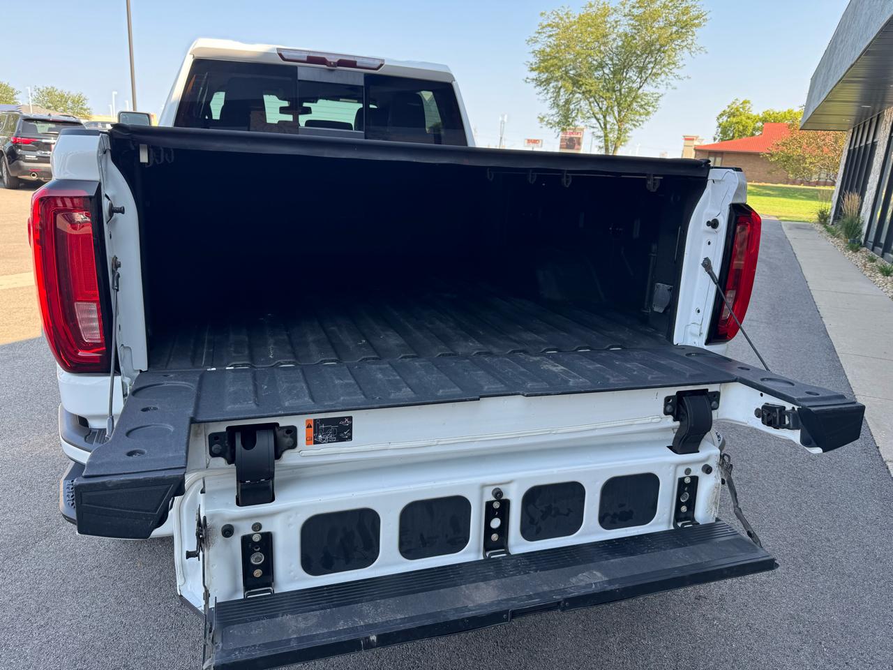 GMC Sierra 2500HD AT4 Crew Cab 4WD 2020